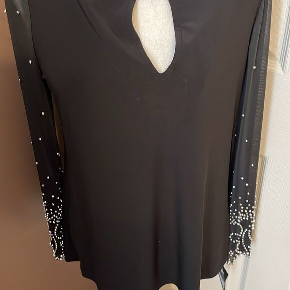 Marina Beaded Sleeve Keyhole Sheath blouse Black Size 10 NWT Offer 25 $ - Picture 3 of 11